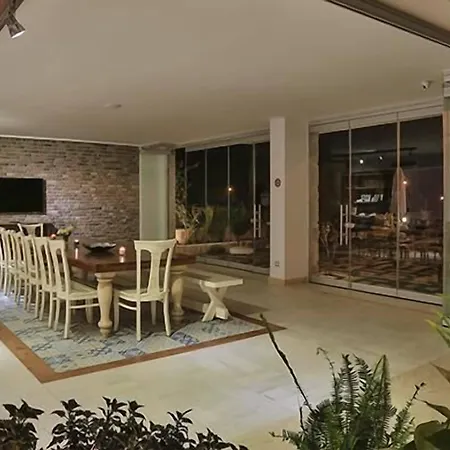 阿尔纳酒店 酒店 3*