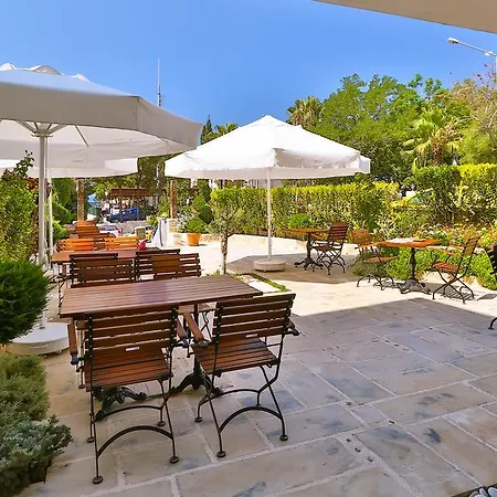 阿尔纳酒店 卡斯