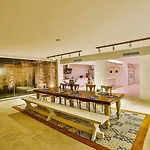 Arnna Hotel