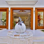 Hotel Arnna 3*